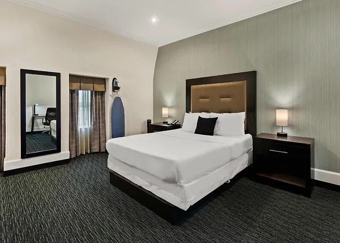 Quality Inn Center City