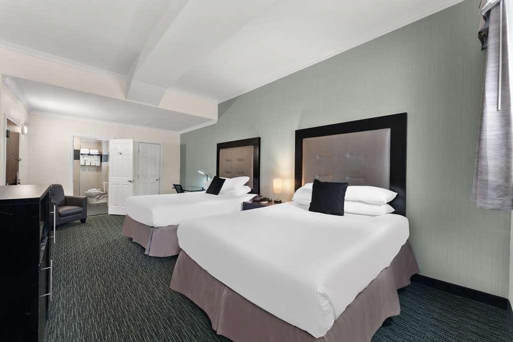 Quality Center Inn 2*