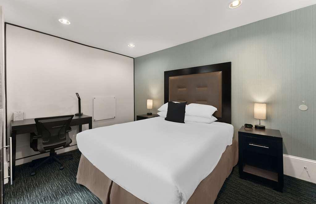 Quality Center Inn 2*